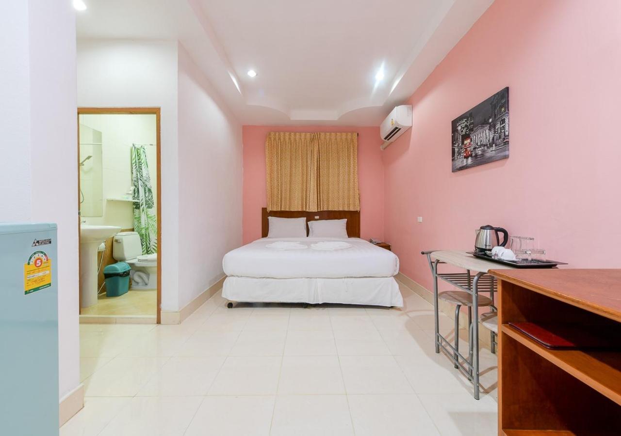 Sun & Beach Pattaya Ngoại thất bức ảnh
