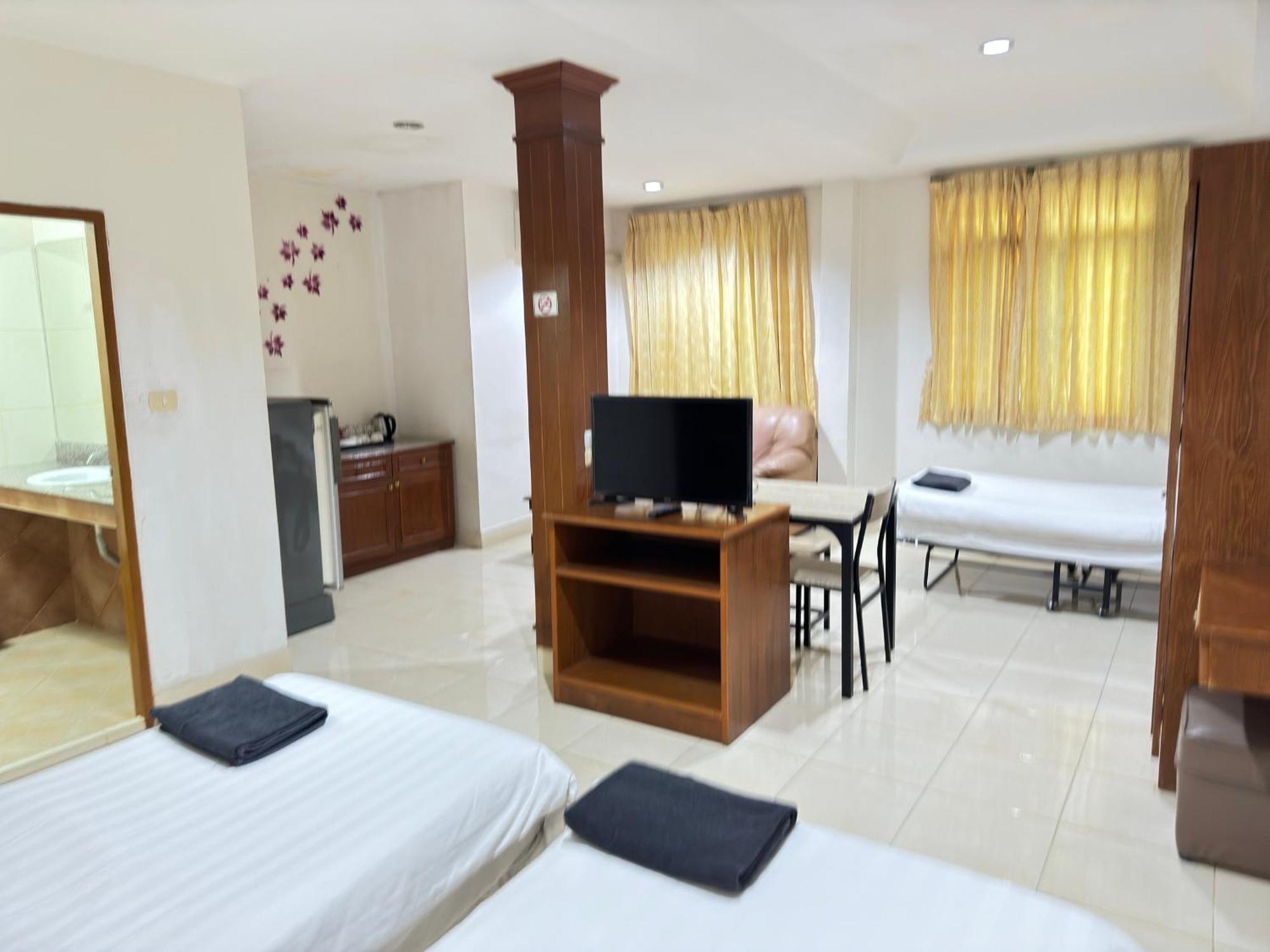 Sun & Beach Pattaya Ngoại thất bức ảnh