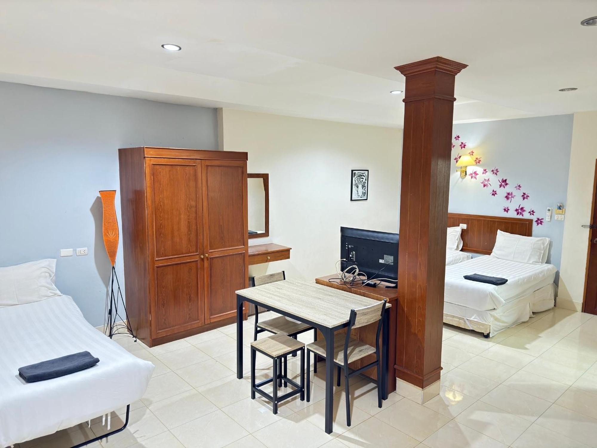 Sun & Beach Pattaya Ngoại thất bức ảnh